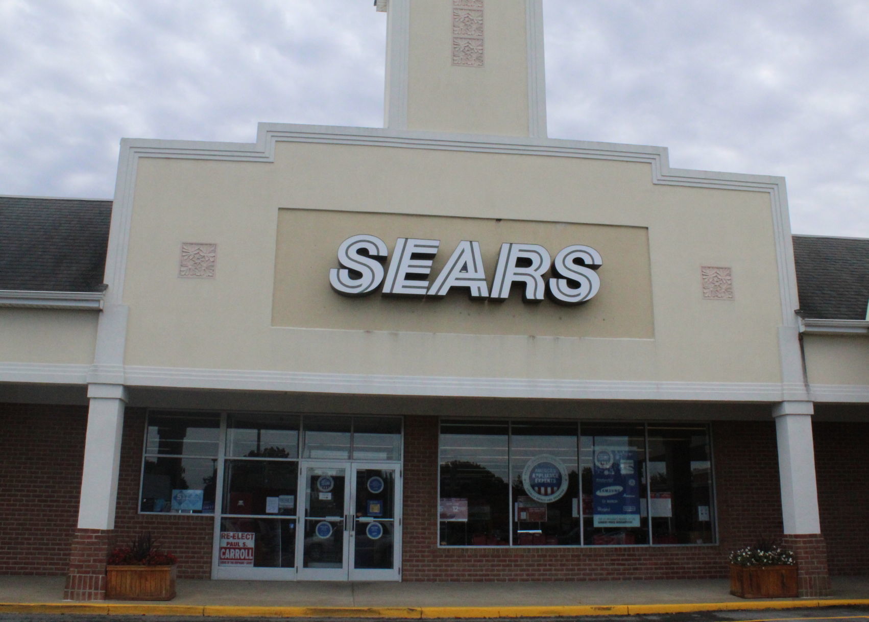 Buy Seeking sears spotlight after sales slump picture trends To acquire Seeking sears spotlight after sales slump picture trends